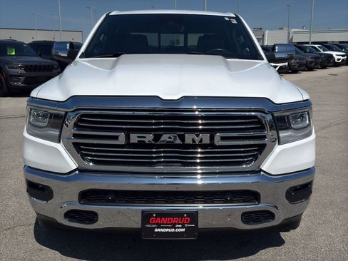 Used 2023 RAM 1500 Laramie AWD/4WD image 3