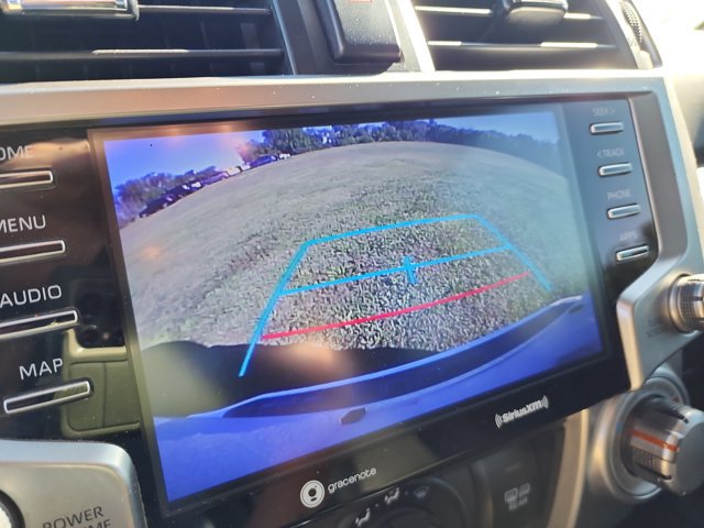 Used 2020 Toyota 4Runner SR5 AWD/4WD image 5