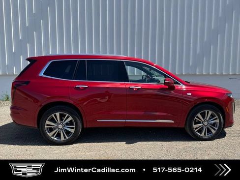 Certified 2025 Cadillac XT6 Premium Luxury w/ Technology Package AWD/4WD image 8