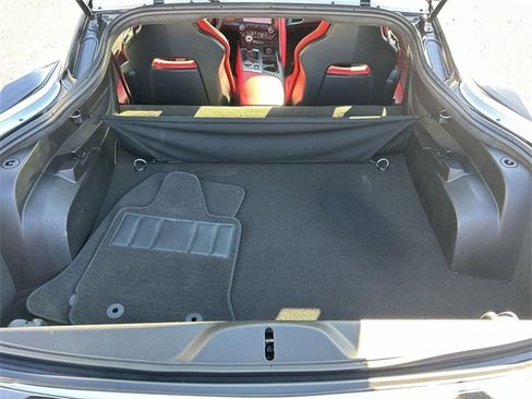Used 2015 Chevrolet Corvette Z06 w/ 3LZ Preferred Equipment Group image 23
