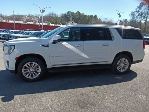 Used 2024 GMC Yukon XL SLT image 6
