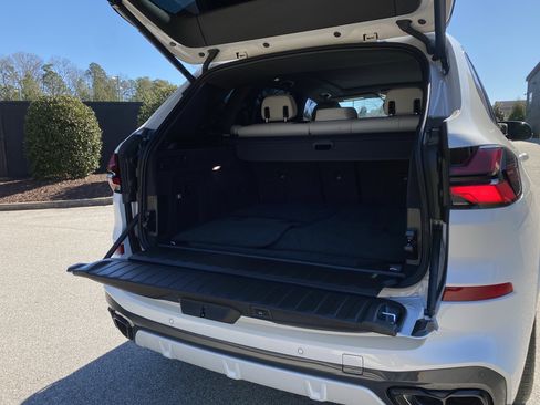 Used 2025 BMW X5 M60i image 47