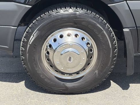 Used 2012 Mercedes-Benz Sprinter 3500 image 10
