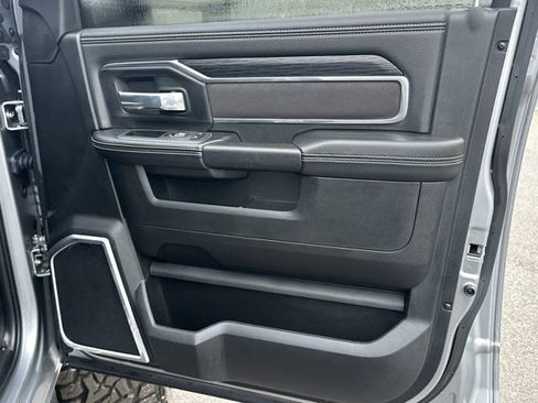 Used 2023 RAM 2500 Laramie w/ Night Edition image 17
