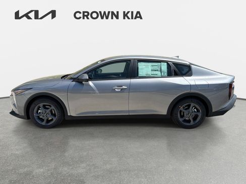 New 2026 Kia K4 FWD image 8