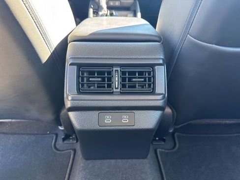 Used 2023 Honda Accord Touring image 17