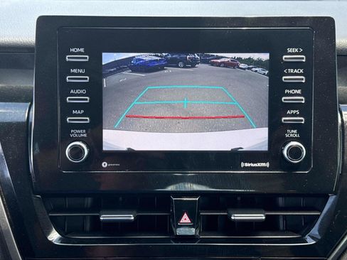 Used 2022 Toyota Camry SE FWD image 21