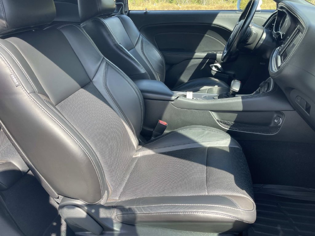 Used 2020 Dodge Challenger SXT w/ Plus Package RWD image 18