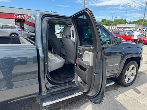 Used 2017 GMC Sierra 1500 SLE w/ SLE Value Package RWD image 11