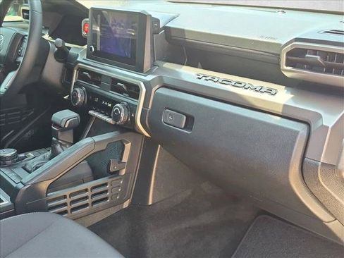 Used 2024 Toyota Tacoma TRD Off-Road AWD/4WD image 20
