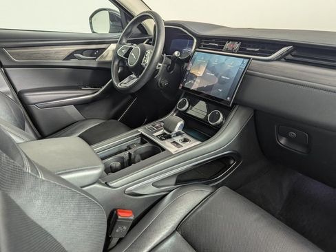 Used 2021 Jaguar F-PACE S image 23