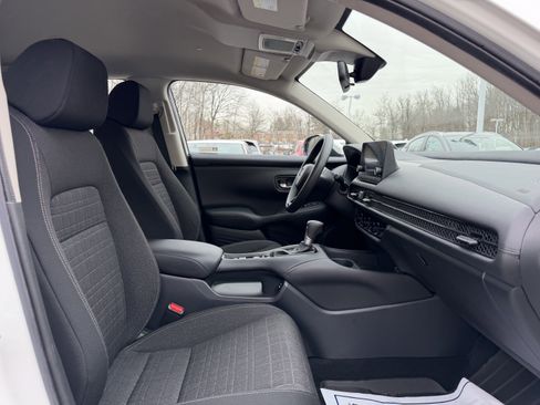 Used 2024 Honda HR-V LX image 15