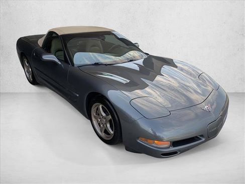 Used 2003 Chevrolet Corvette Convertible w/ Preferred Equipment Group1 RWD image 3