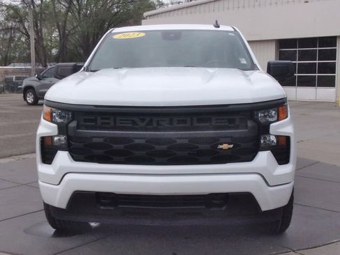 Used 2023 Chevrolet Silverado 1500 Custom image 17