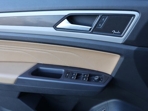 Used 2021 Volkswagen Atlas Cross Sport SEL Premium image 12