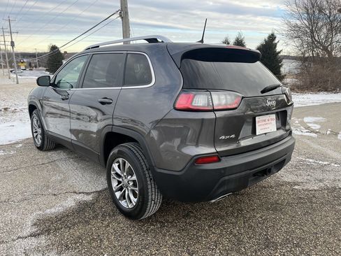 Used 2019 Jeep Cherokee Latitude Plus w/ Cold Weather Group image 3