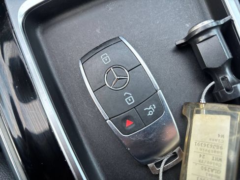 Used 2025 Mercedes-Benz GLA 250 image 20