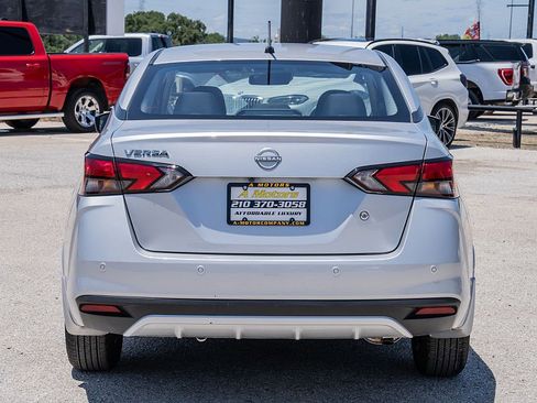 Used 2025 Nissan Versa S w/ Trunk Package FWD image 6