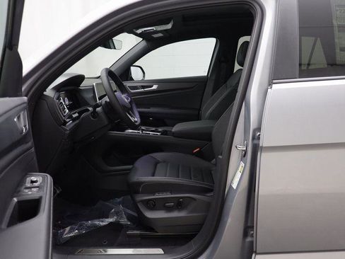 New 2026 Volkswagen Atlas Cross Sport SEL R-Line image 5