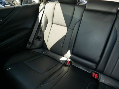 Used 2023 Subaru Outback Limited image 12