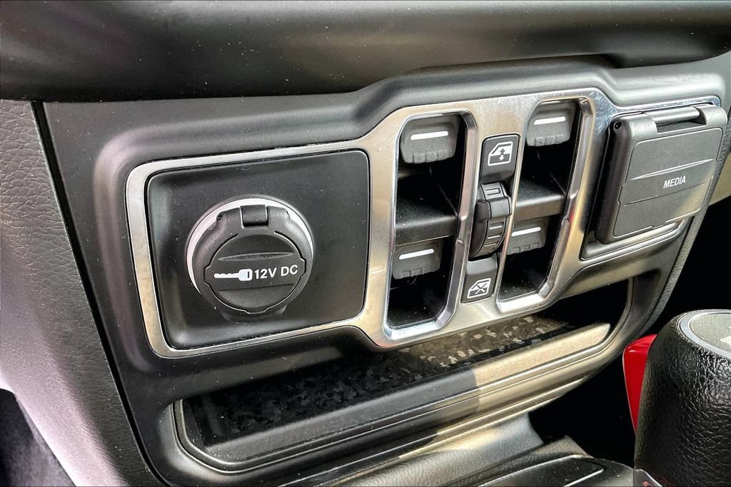 Used 2022 Jeep Wrangler Unlimited Sport AWD/4WD image 18