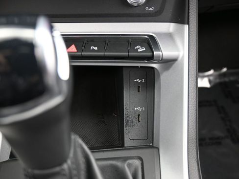 Used 2025 Audi Q3 2.0T Premium image 26