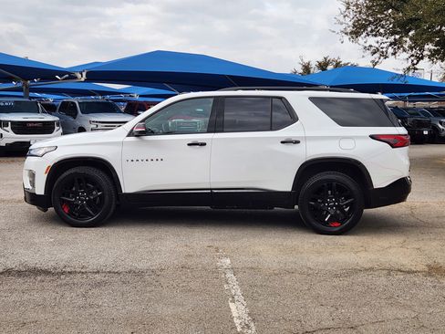 Certified 2023 Chevrolet Traverse Premier w/ Redline Edition image 4