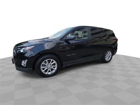 Certified 2020 Chevrolet Equinox LS w/ LS Convenience Package image 4