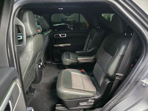 Used 2022 Ford Explorer Timberline image 13