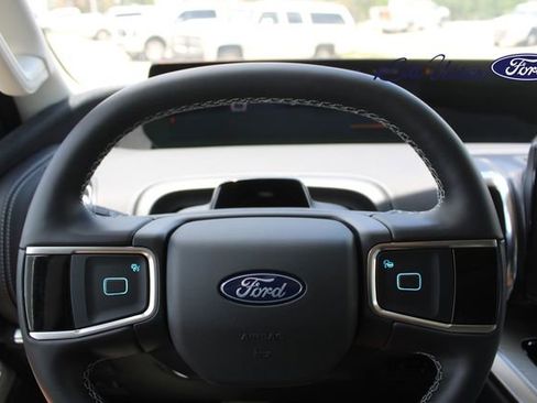 New 2026 Ford Expedition Max Platinum w/ Driver's Package AWD/4WD image 17