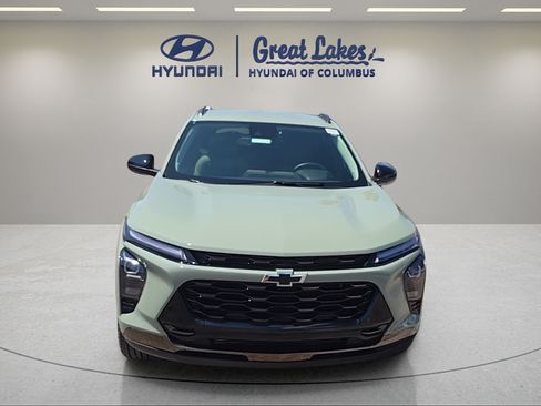 Used 2025 Chevrolet Trax ACTIV w/ Driver Confidence Package FWD image 8