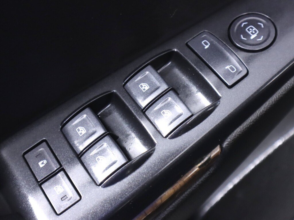 Used 2019 Chevrolet Suburban LS AWD/4WD image 24