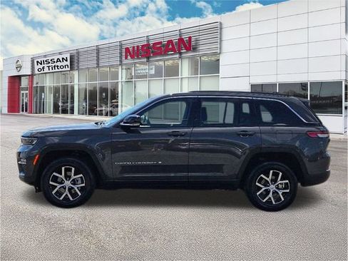 Used 2024 Jeep Grand Cherokee Limited image 4