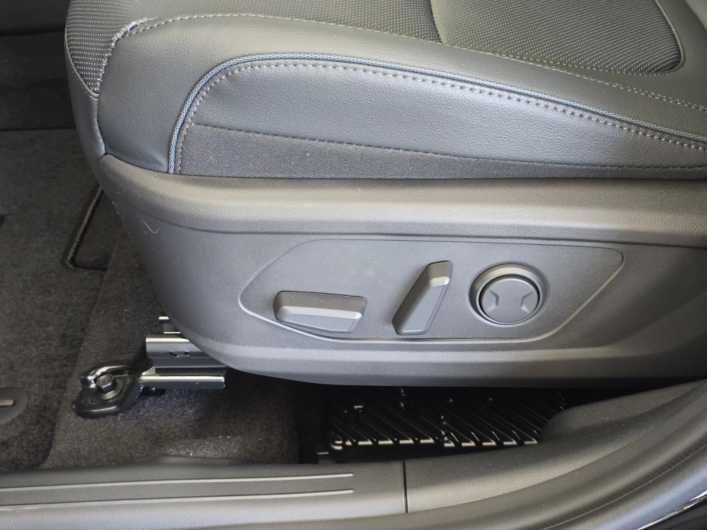 New 2026 Hyundai Tucson Limited AWD/4WD image 21