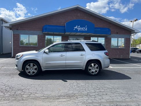 Used 2014 GMC Acadia Denali image 2