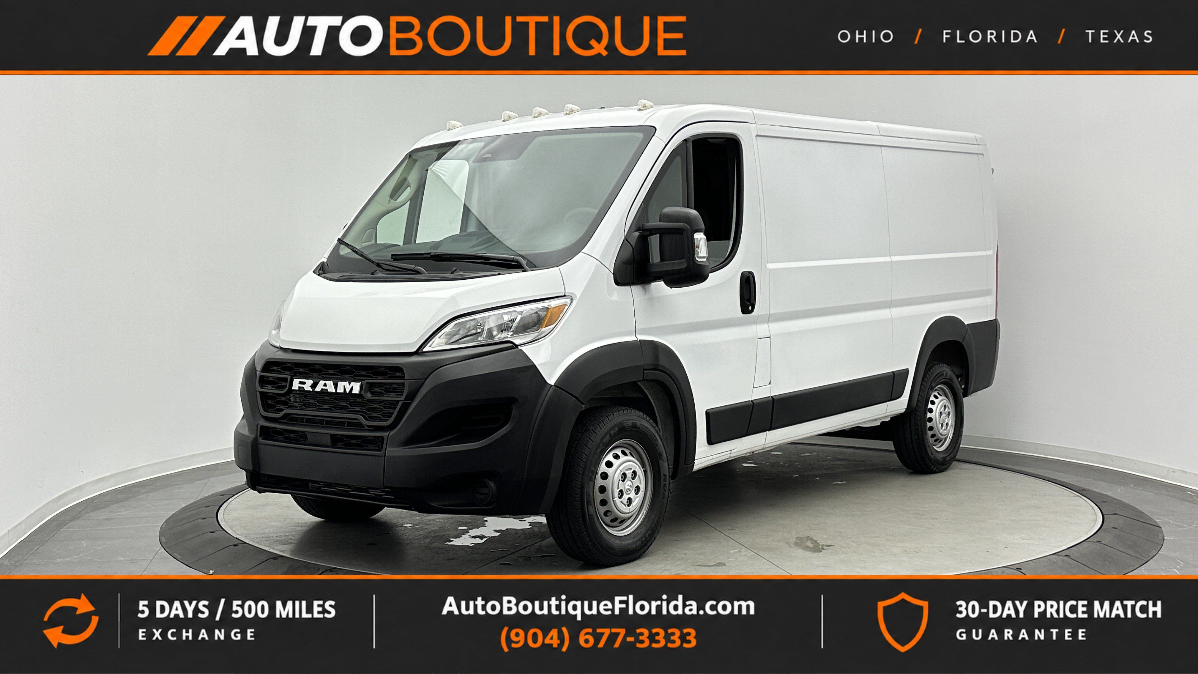 Used 2025 RAM ProMaster 2500 w/ U-Haul Equipment Group FWD image 1