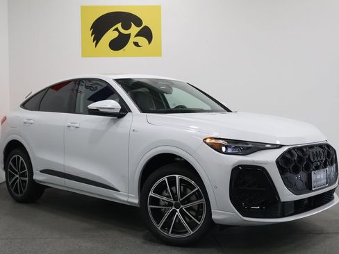 New 2026 Audi Q5 Premium Plus image 2