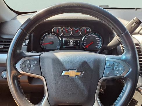 Used 2019 Chevrolet Tahoe LT w/ Off-Road Package AWD/4WD image 11