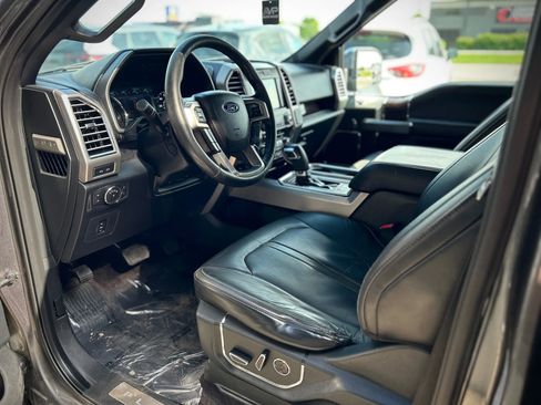 Used 2016 Ford F150 Platinum w/ Equipment Group 701A Luxury AWD/4WD image 12
