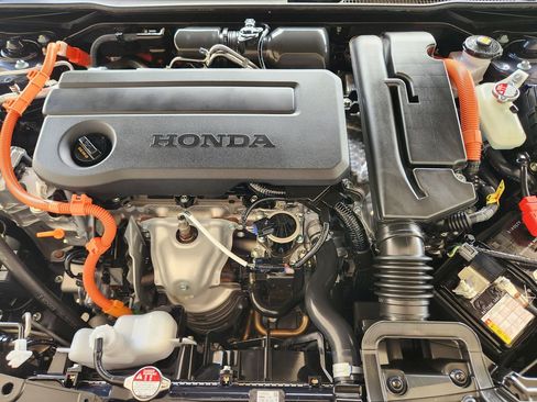 Used 2025 Honda Civic Sport image 30