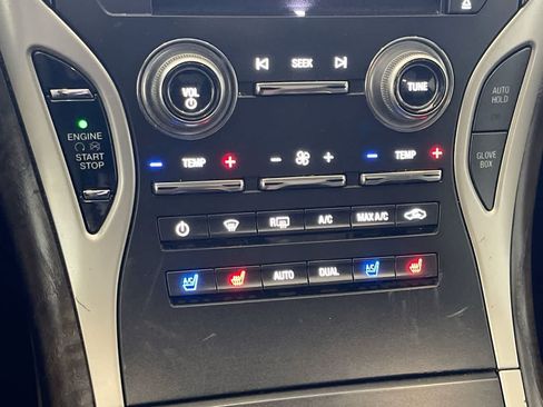 Used 2017 Lincoln MKX Reserve AWD/4WD image 19