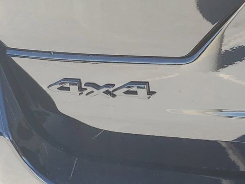 New 2025 Jeep Grand Cherokee Altitude image 9