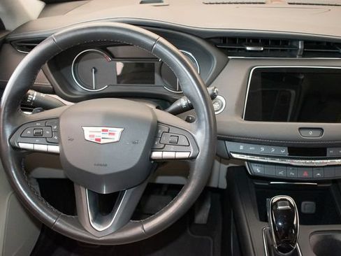 Used 2023 Cadillac XT4 Premium Luxury w/ Enhanced Visibility Package AWD/4WD image 16