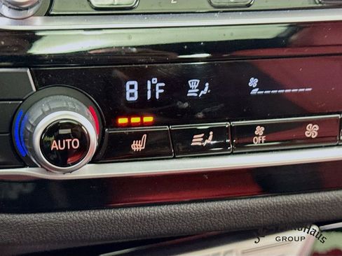 Used 2019 BMW X4 M40i w/ Executive Package image 26