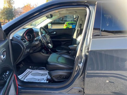 Used 2018 Jeep Compass Trailhawk w/ Leather Interior Group image 14