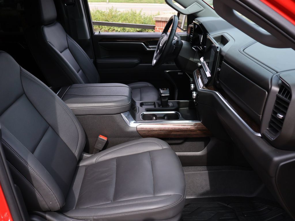 Certified 2025 GMC Sierra 1500 Elevation AWD/4WD image 7