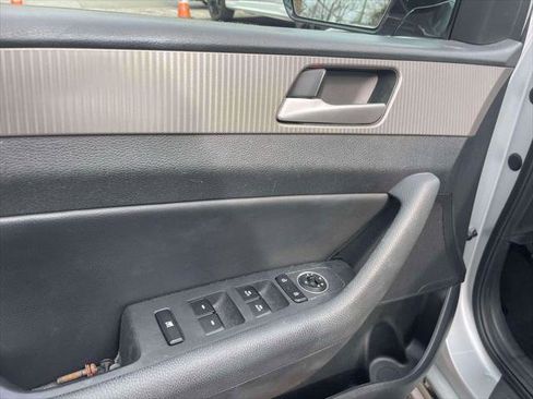 Used 2018 Hyundai Sonata Sport image 16