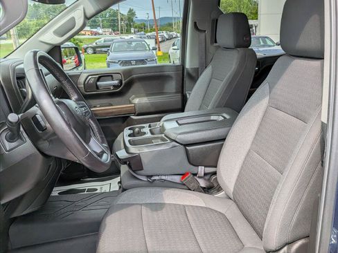 Used 2022 Chevrolet Silverado 1500 RST w/ Z71 Off-Road Package AWD/4WD image 13