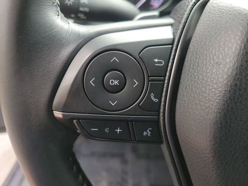 Used 2021 Toyota Camry SE image 25