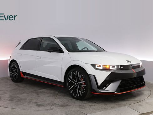Used 2025 Hyundai Ioniq 5 N AWD/4WD image 13